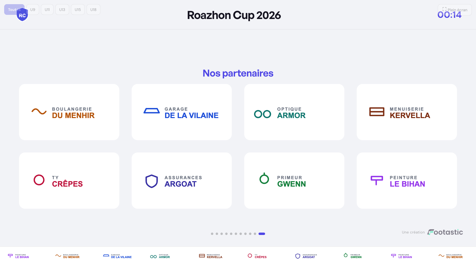 L'écran TV de Footastic CUP mettant en avant les partenaires du club